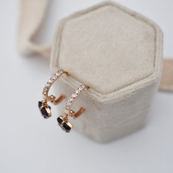 Small hoop earrings with garnet charm, classy basic earrings 14k rose gold - Picture 6 of 12